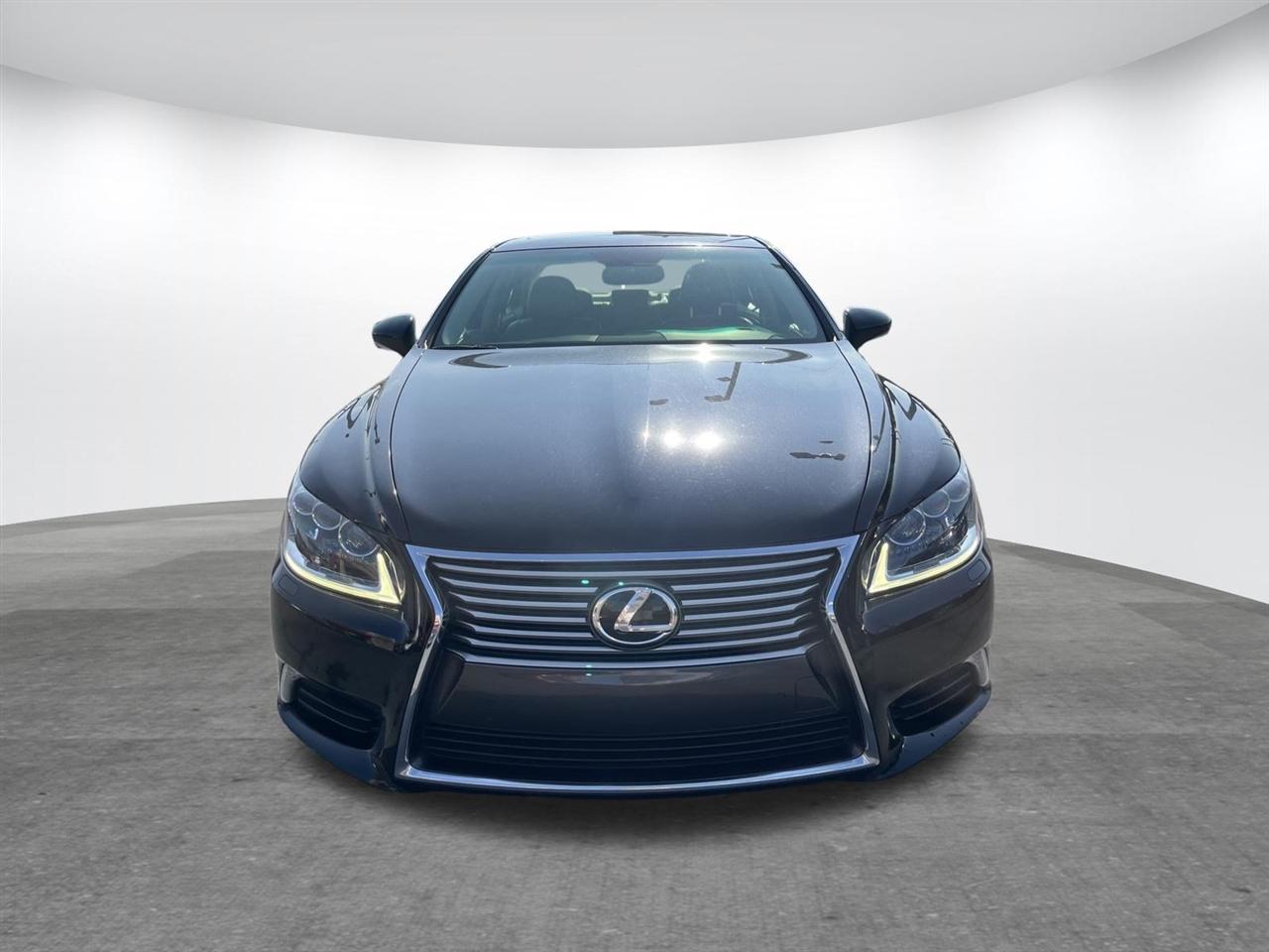 Lexus LS 460  2016