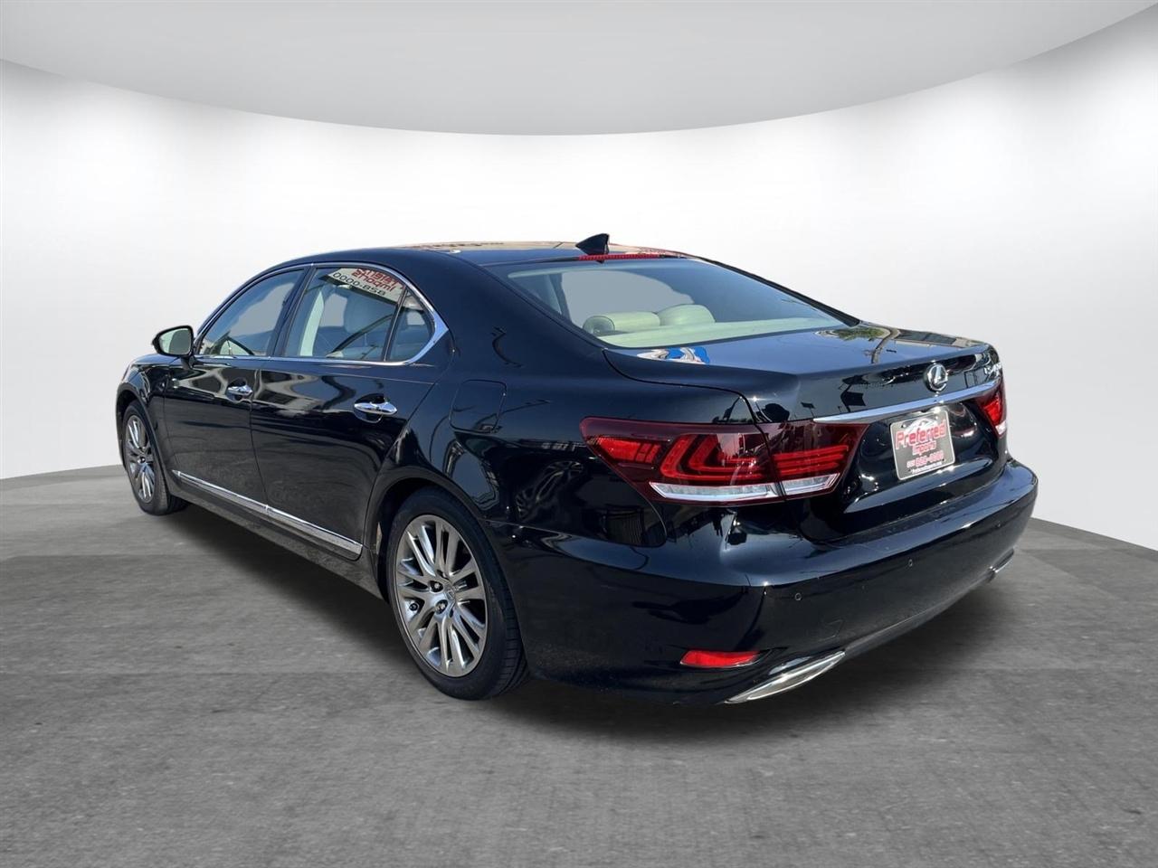 Lexus LS 460  2016