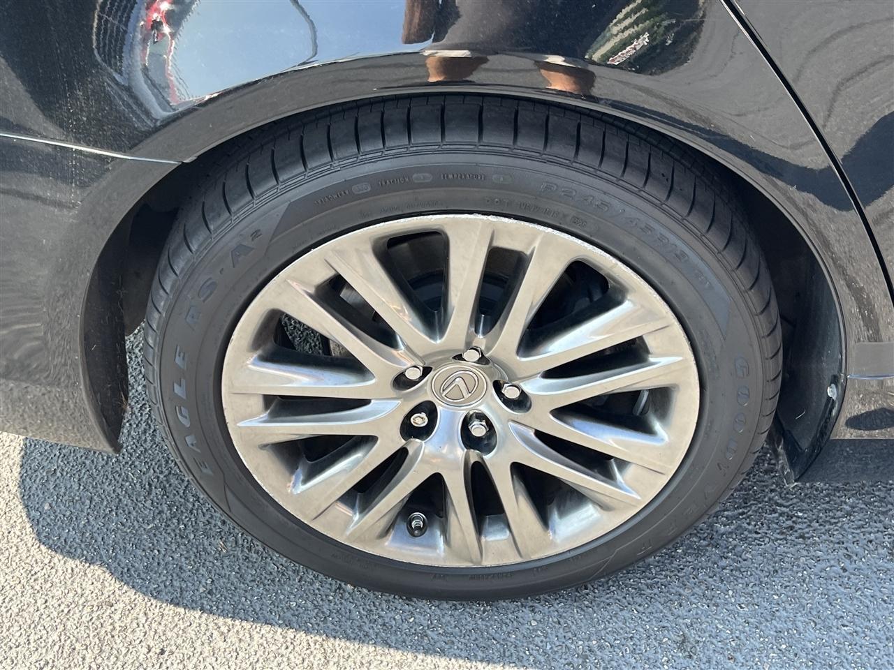 Lexus LS 460  2016