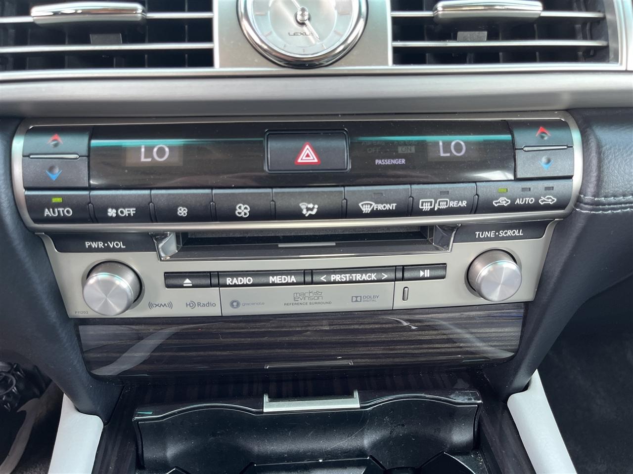 Lexus LS 460  2016