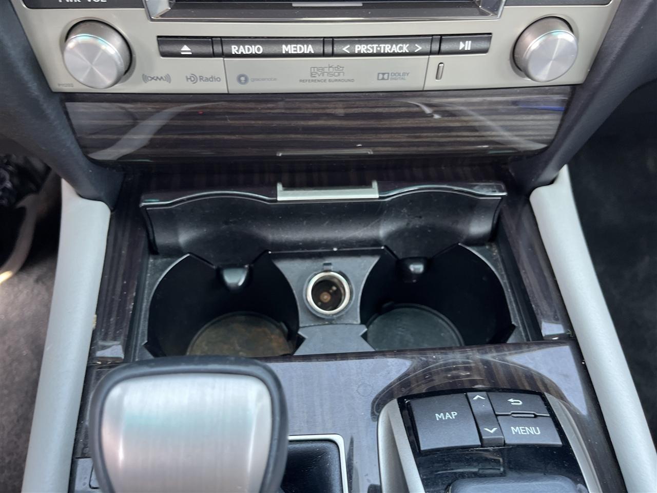 Lexus LS 460  2016