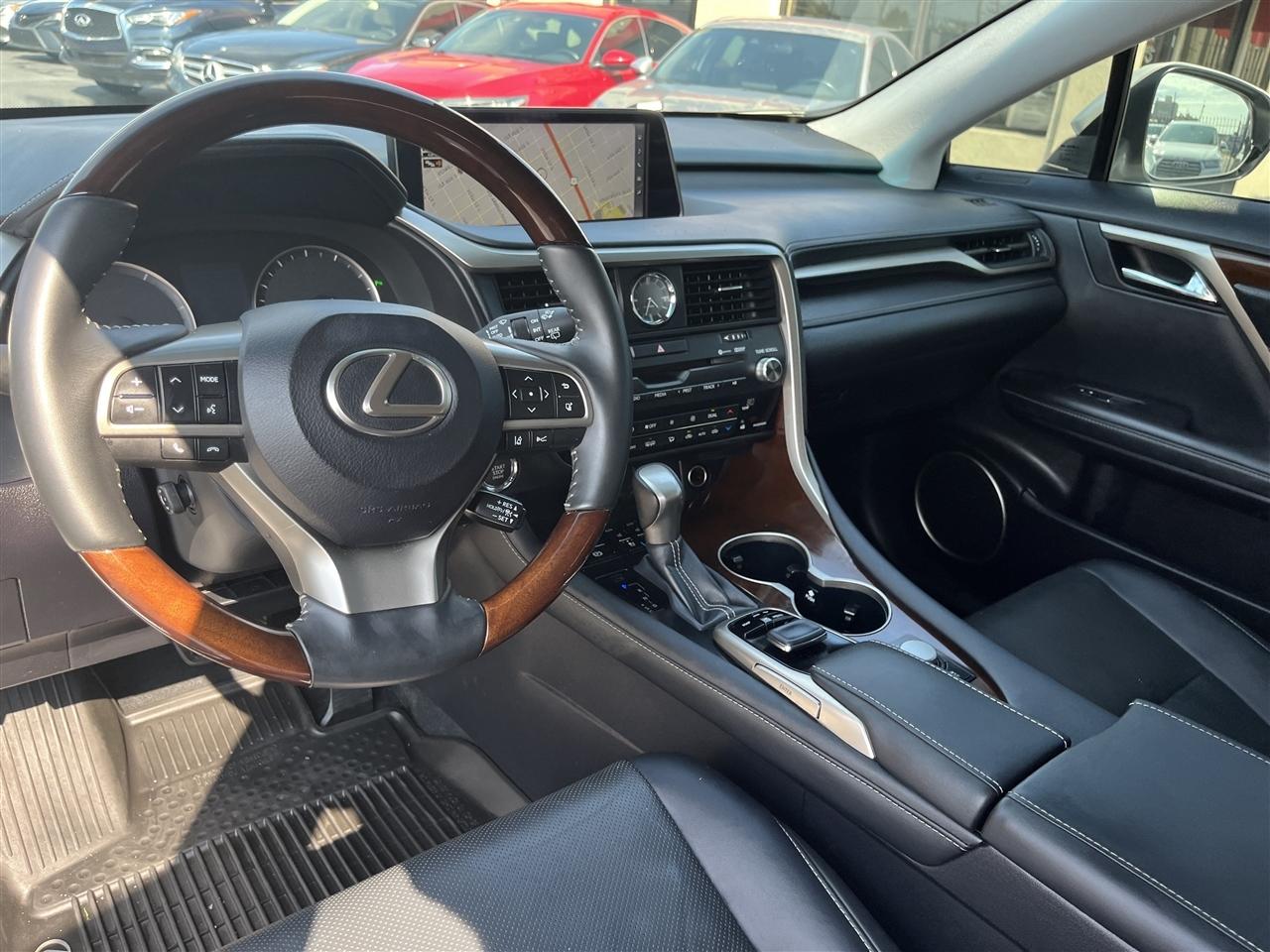 Lexus RX  2019