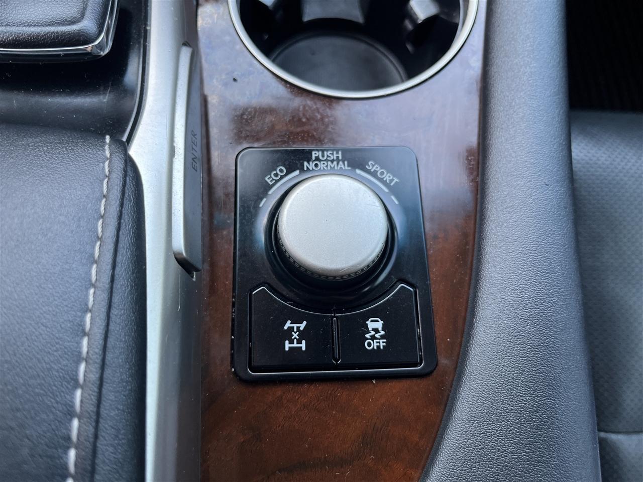 Lexus RX  2019