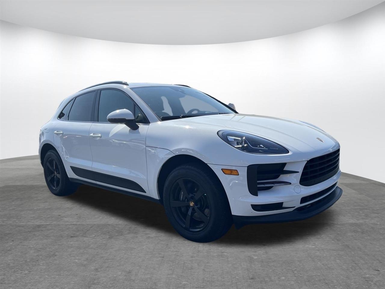 2021 Porsche Macan BASE