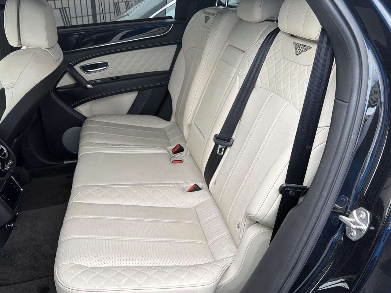 Bentley Bentayga  2017