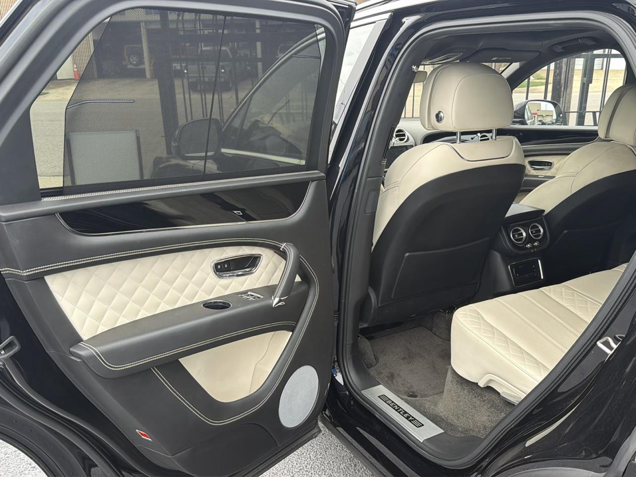 Bentley Bentayga  2017