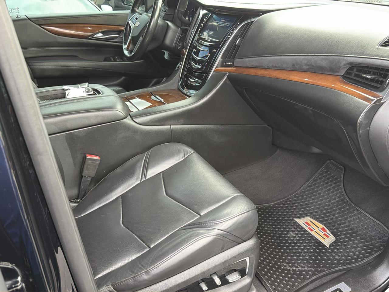 Cadillac Escalade Luxury 2018