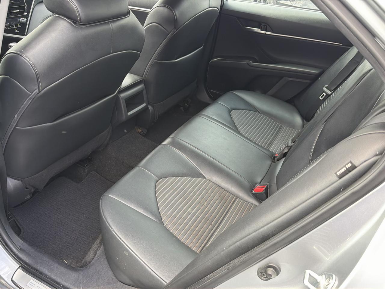 Toyota Camry SE 2022