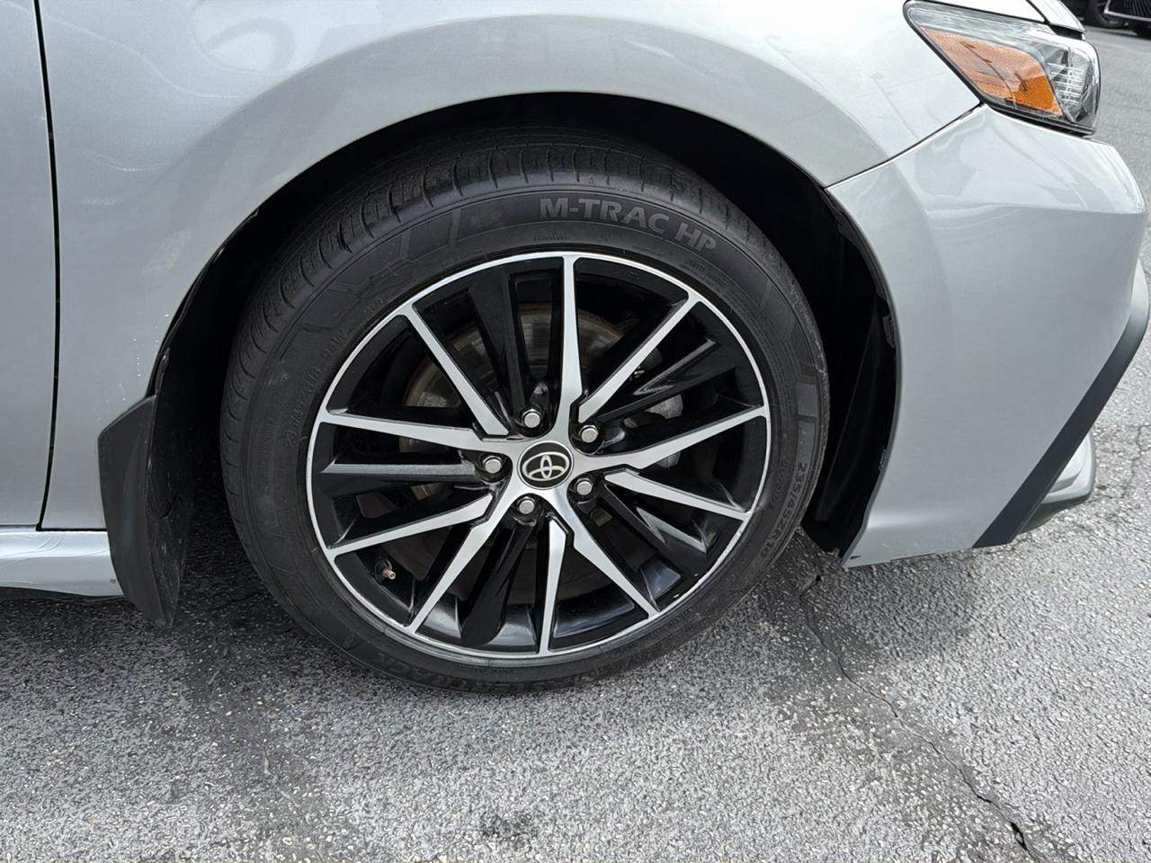 Toyota Camry SE 2022
