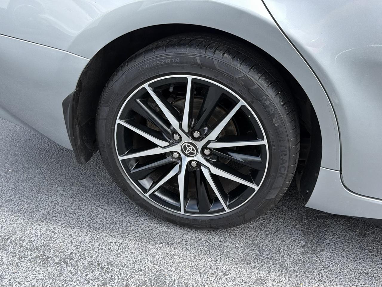 Toyota Camry SE 2022
