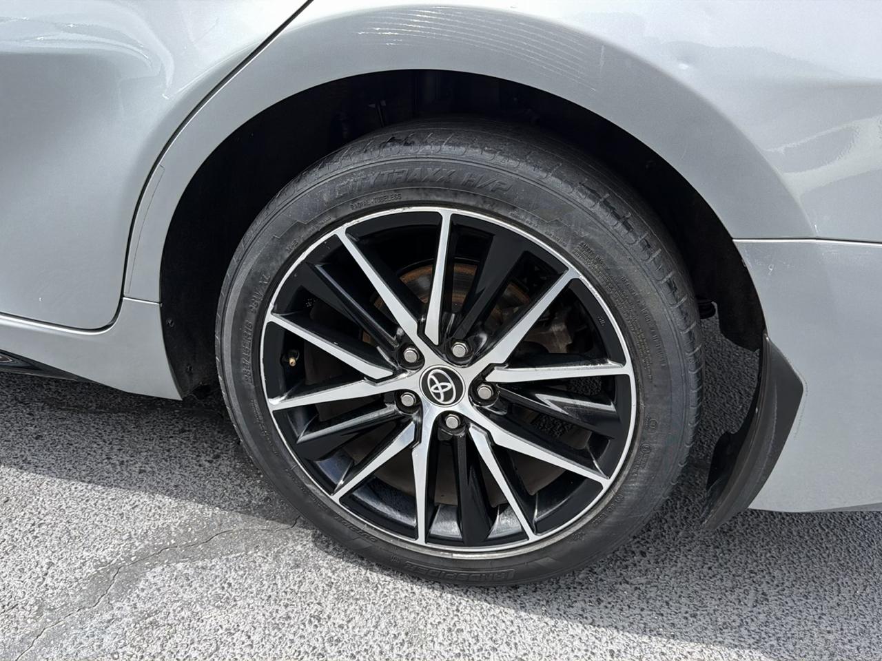 Toyota Camry SE 2022