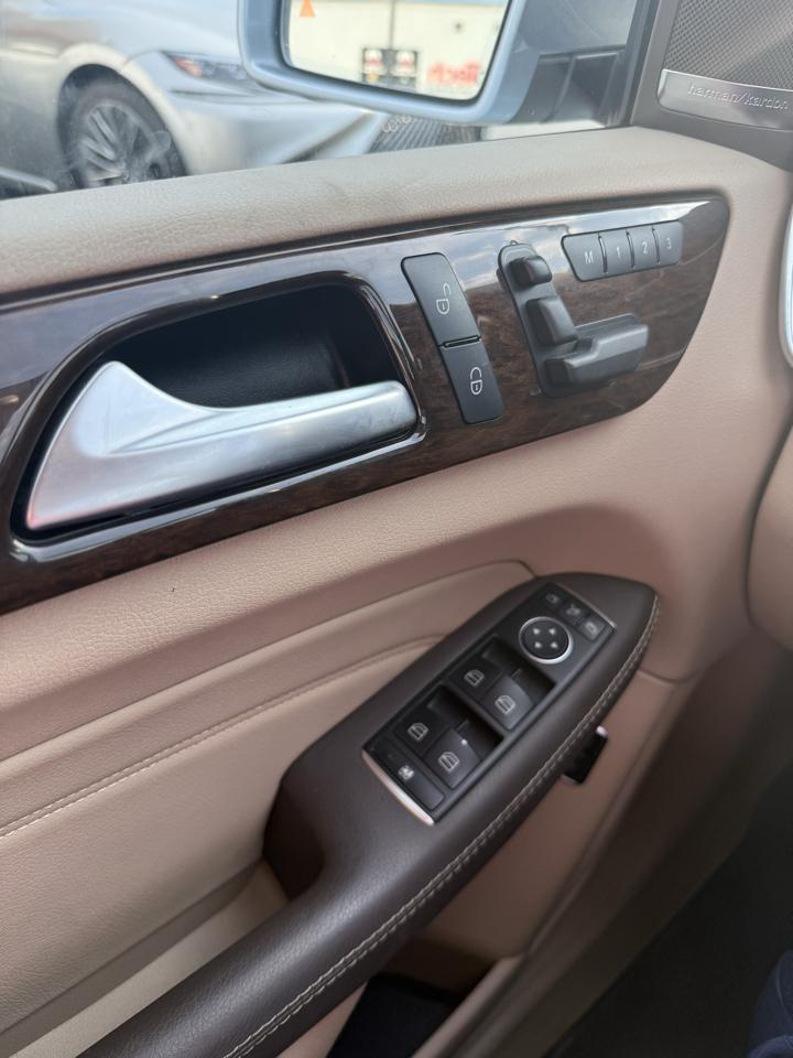 Mercedes-Benz M-Class  2015