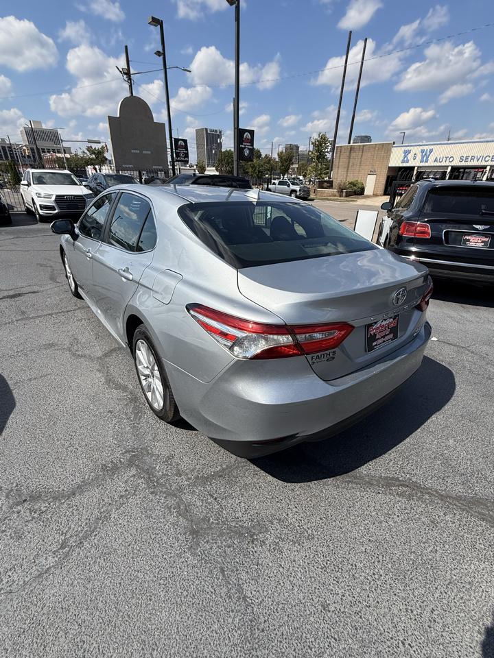 Toyota Camry  2020
