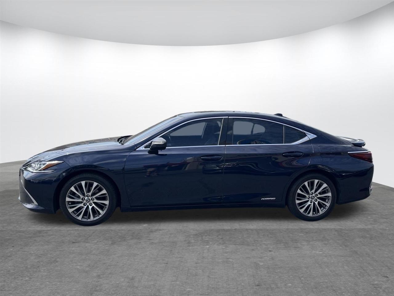 Lexus ES  2019