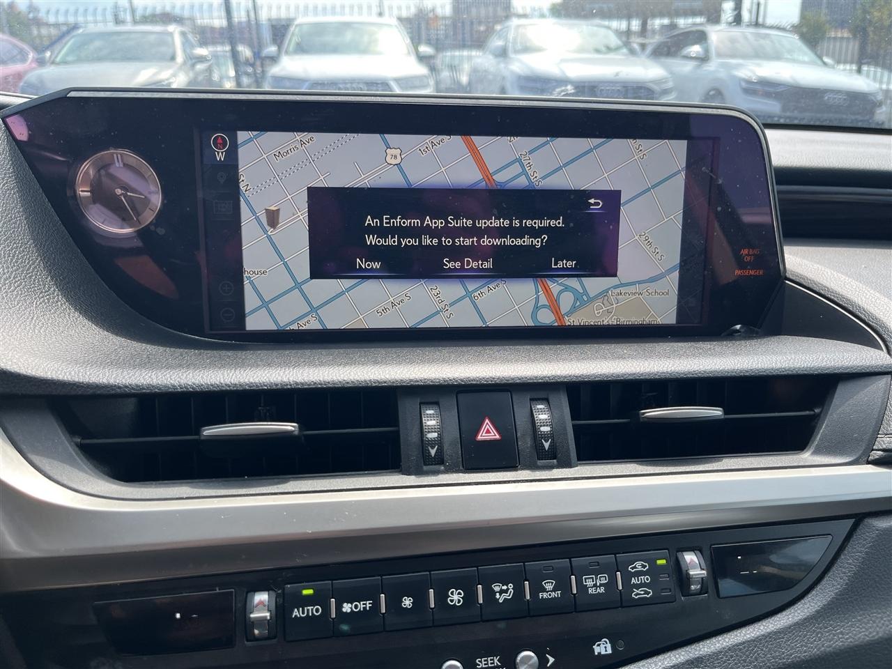 Lexus ES  2019