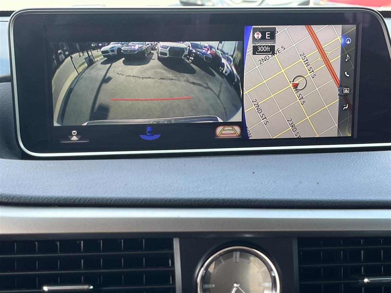 Lexus RX  2019