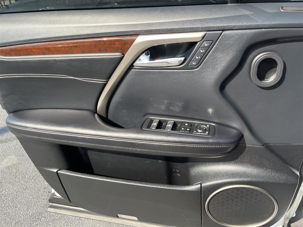 Lexus RX  2019