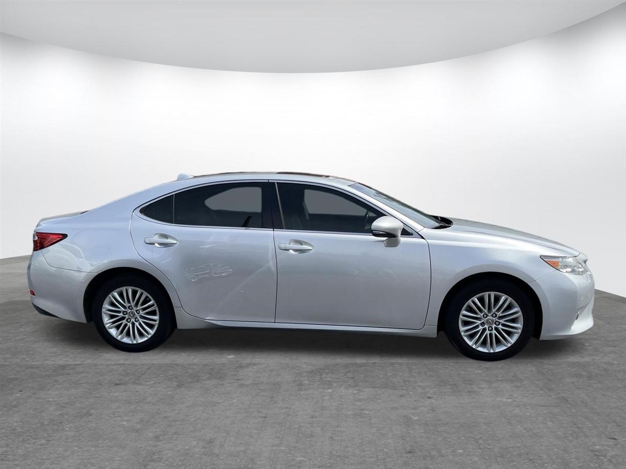 Lexus ES 350  2015