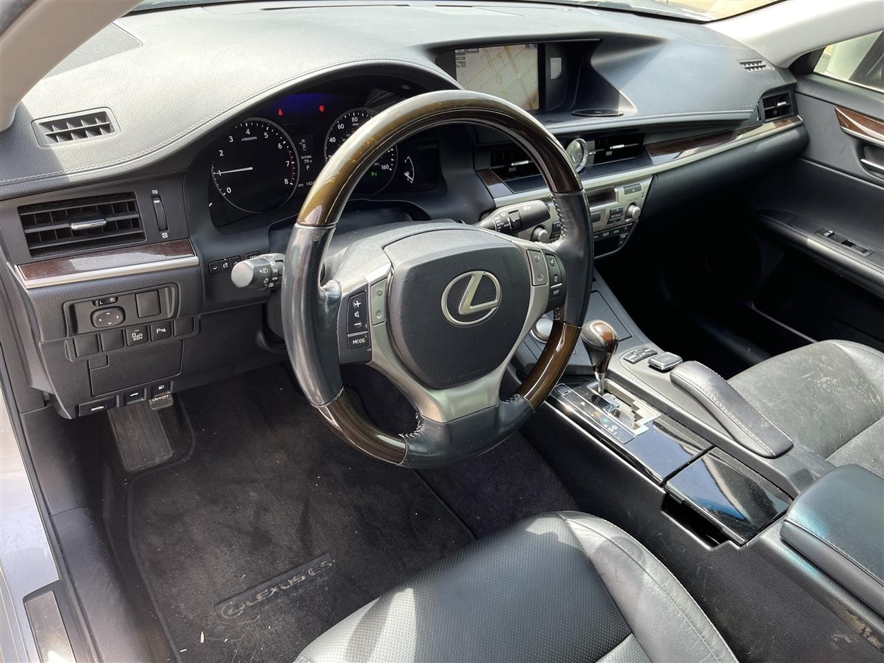 Lexus ES 350  2015