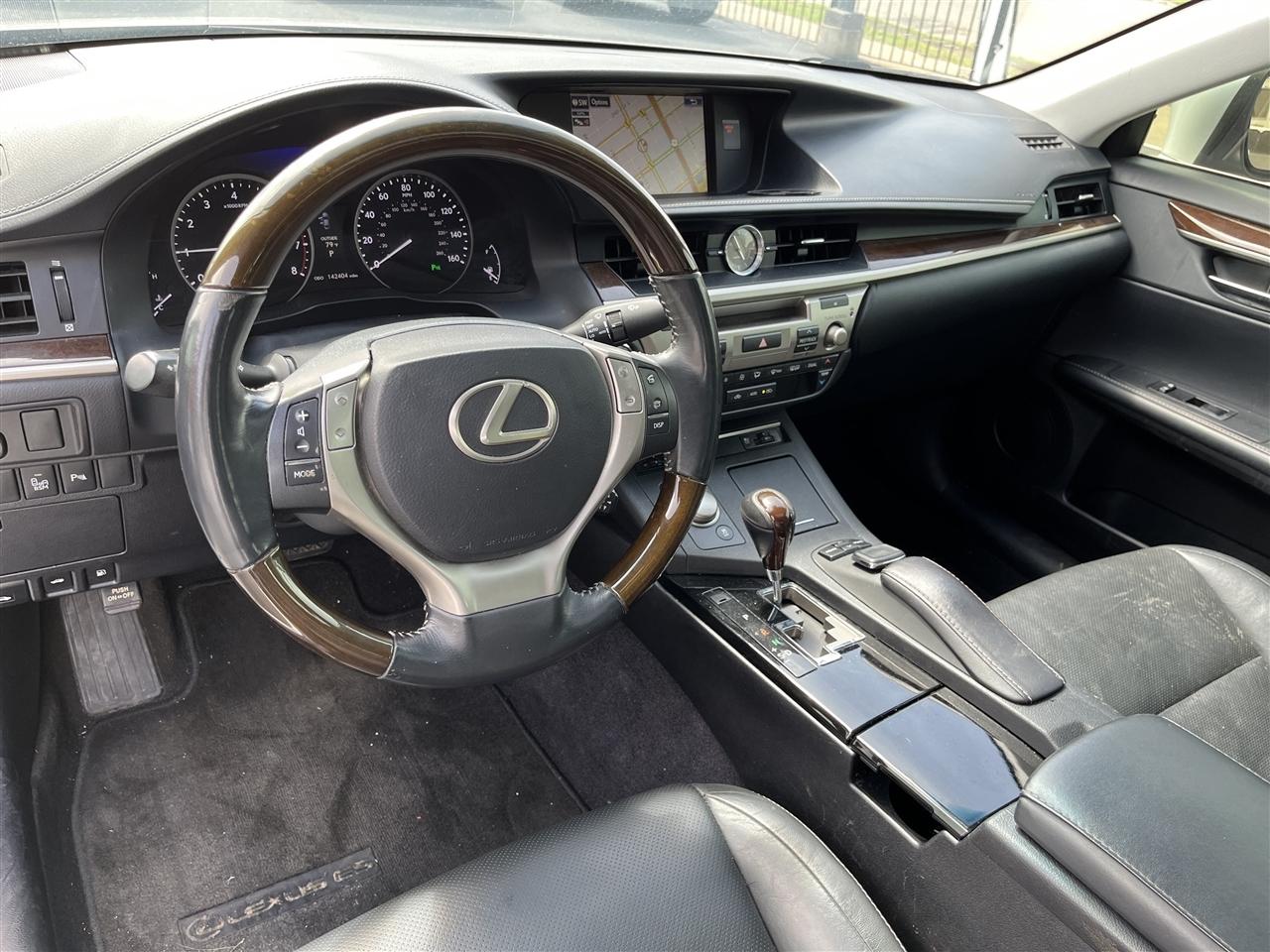 Lexus ES 350  2015