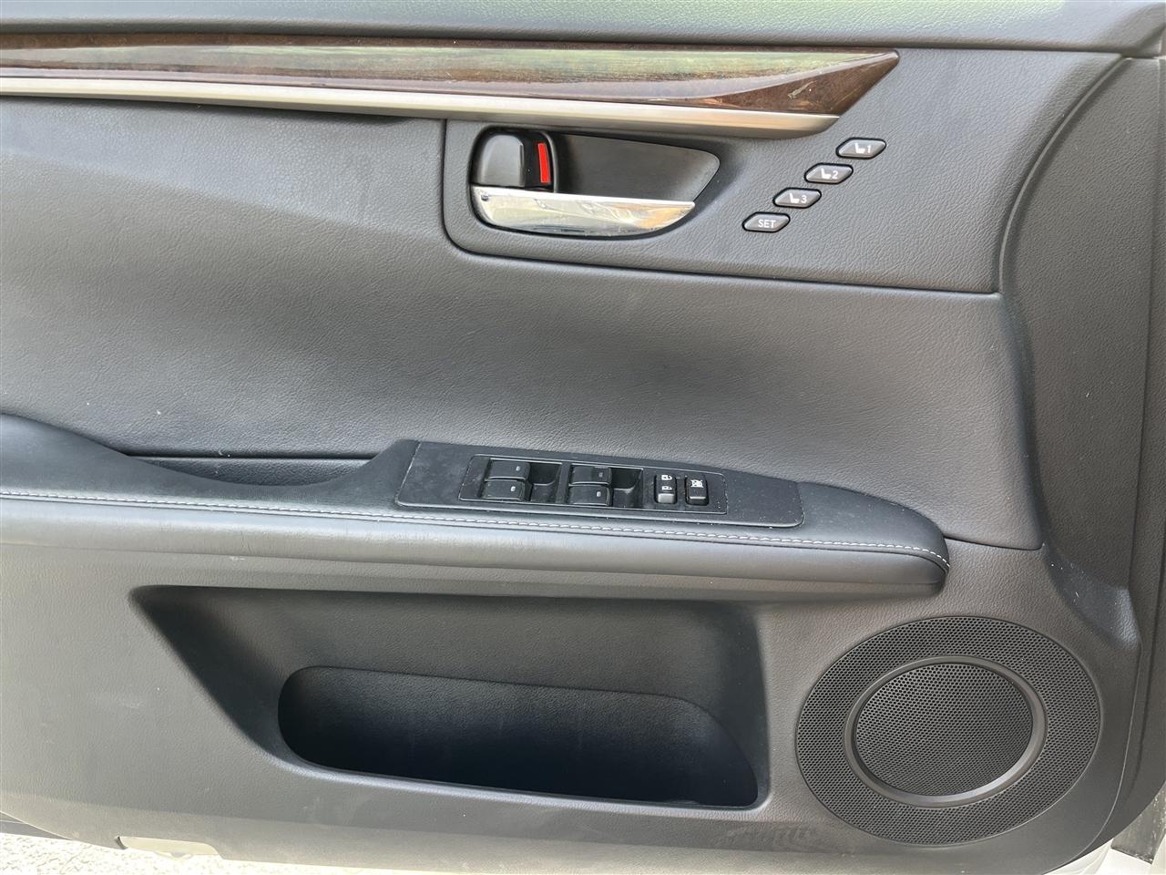 Lexus ES 350  2015