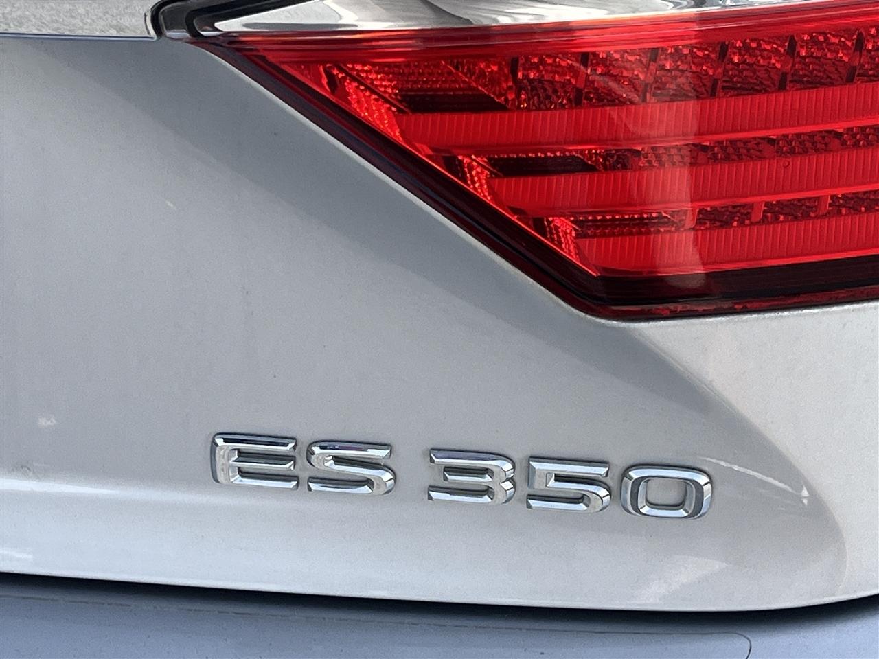 Lexus ES 350  2015