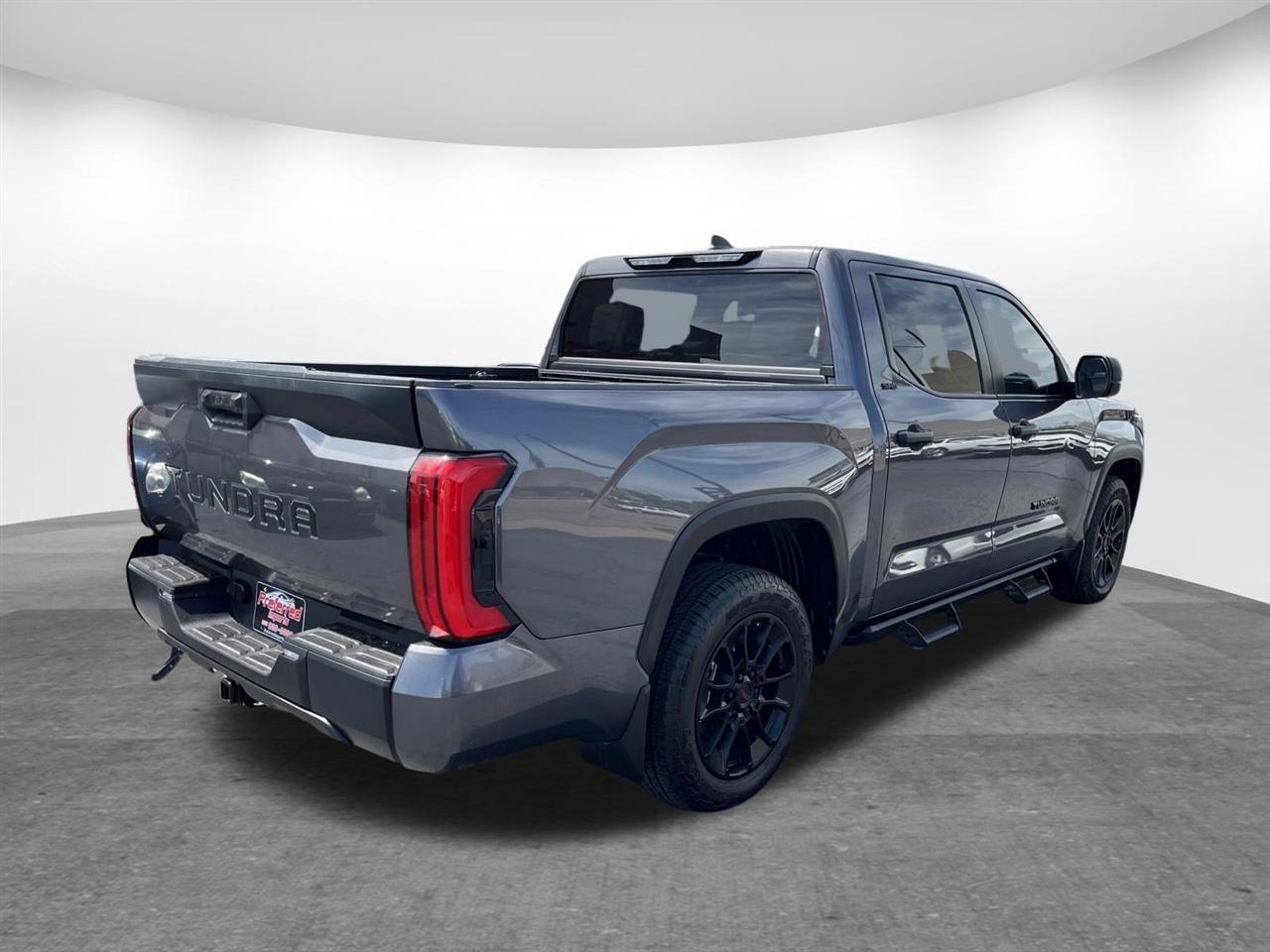 Toyota Tundra 2WD  2025