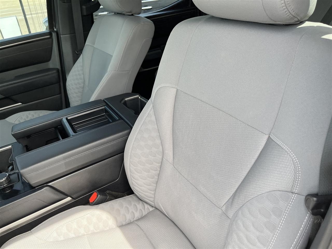 Toyota Tundra 2WD  2025