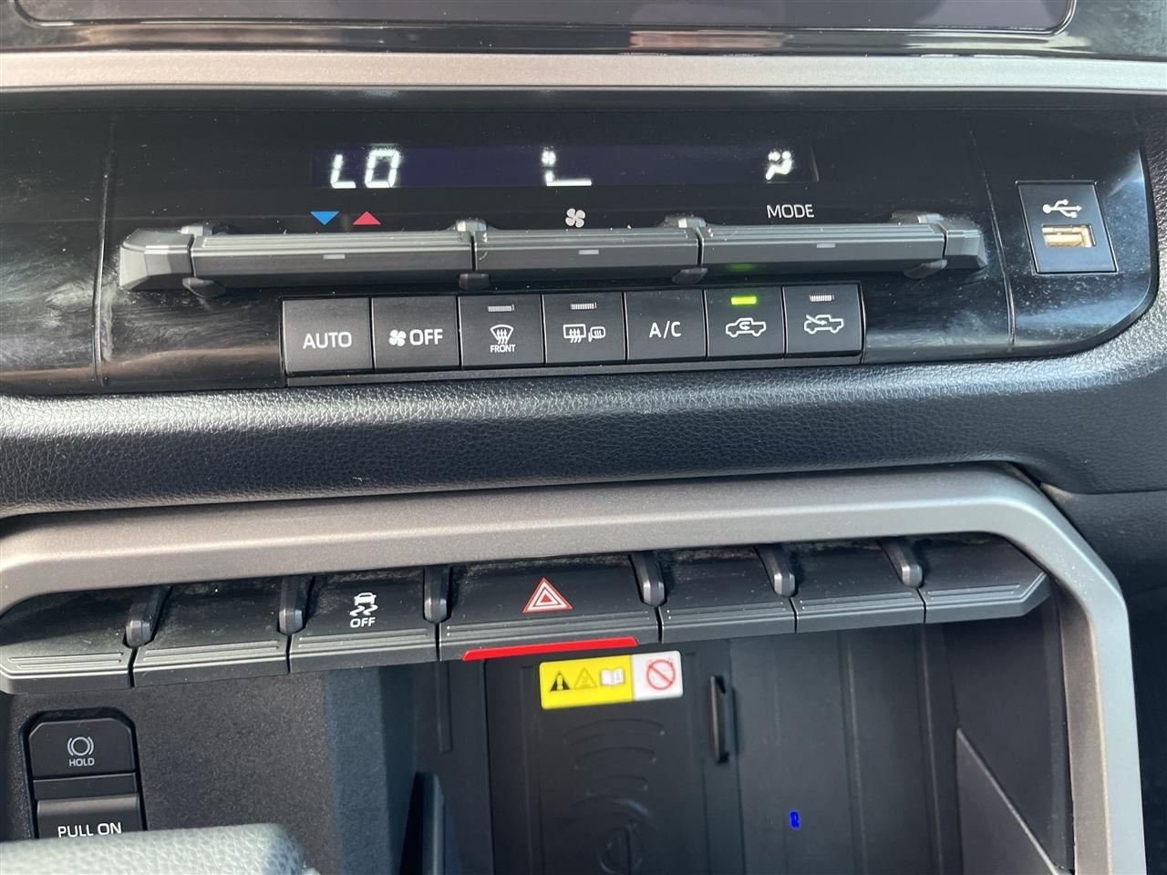 Toyota Tundra 2WD  2025