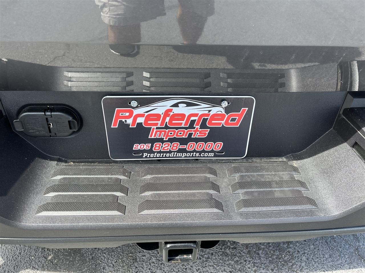 Toyota Tundra 2WD  2025