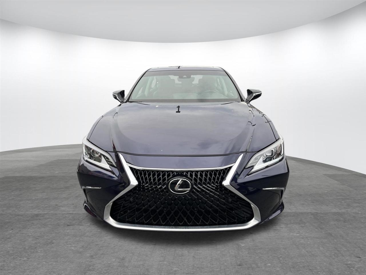 Lexus ES  2023
