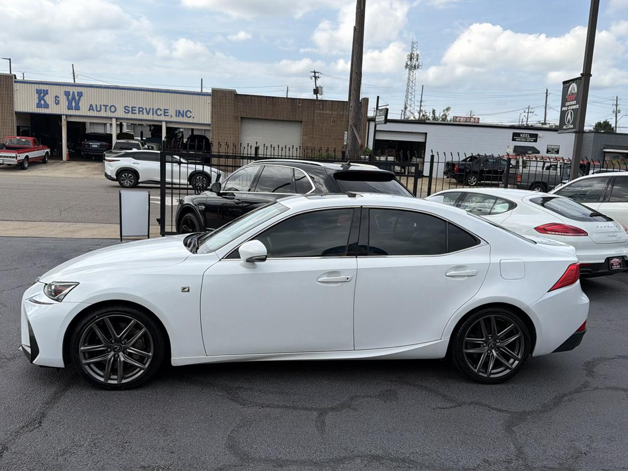 Lexus IS  2017