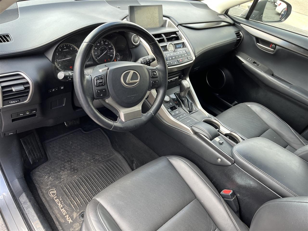 Lexus NX  2017