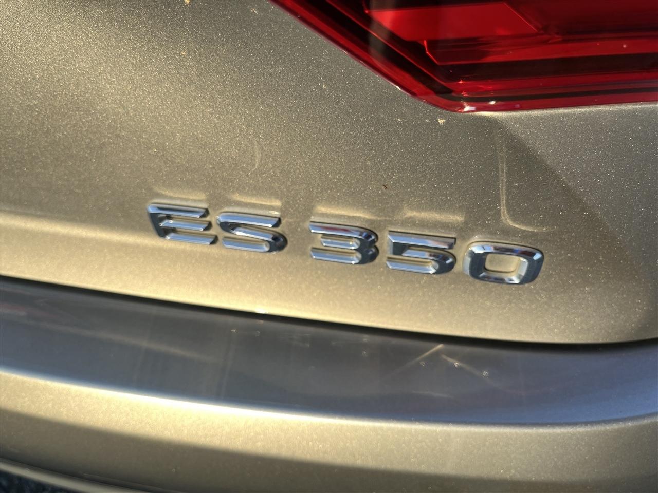 Lexus ES 350  2016