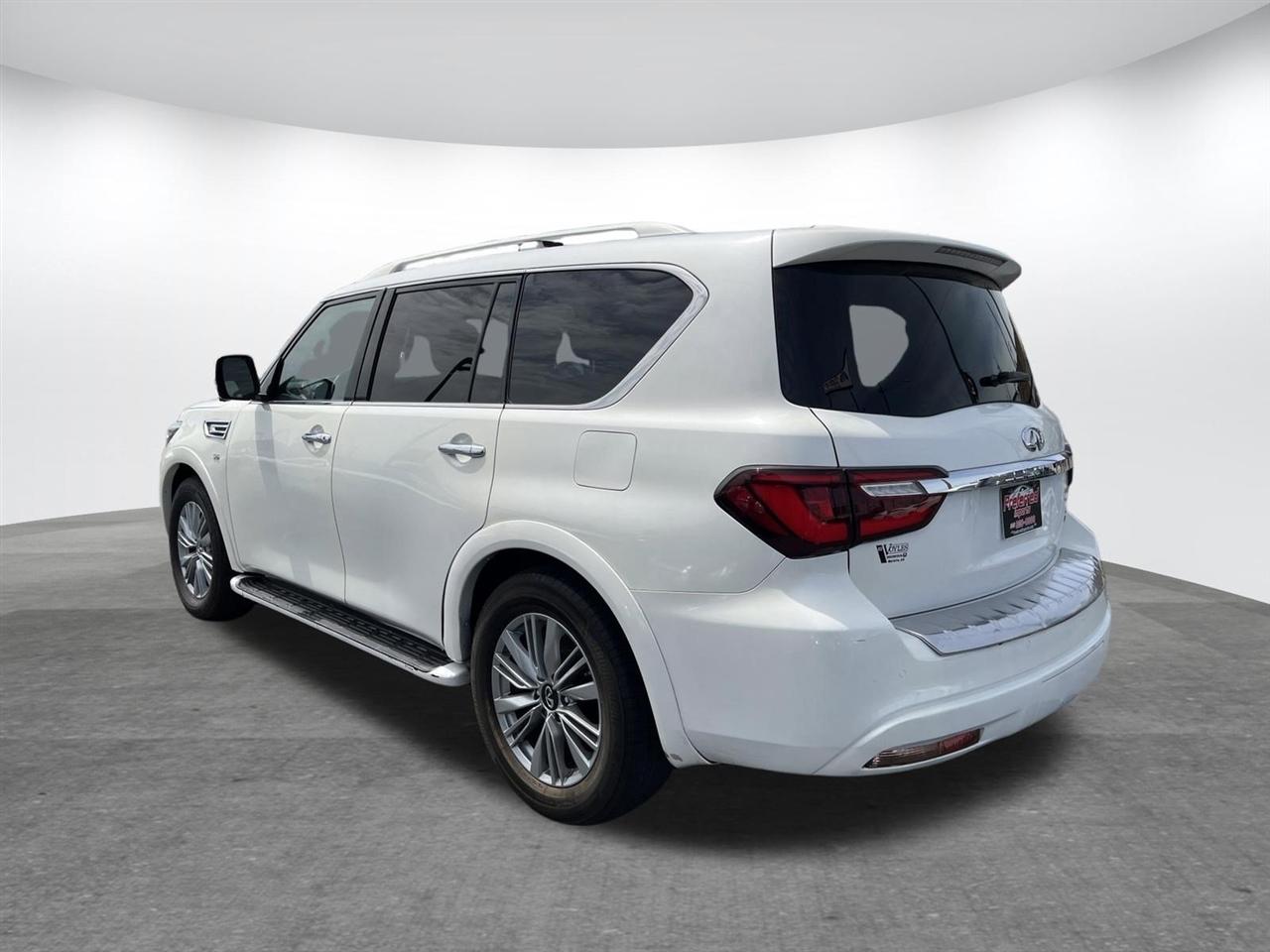 Infiniti QX80  2020