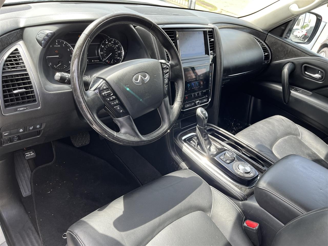 Infiniti QX80  2020