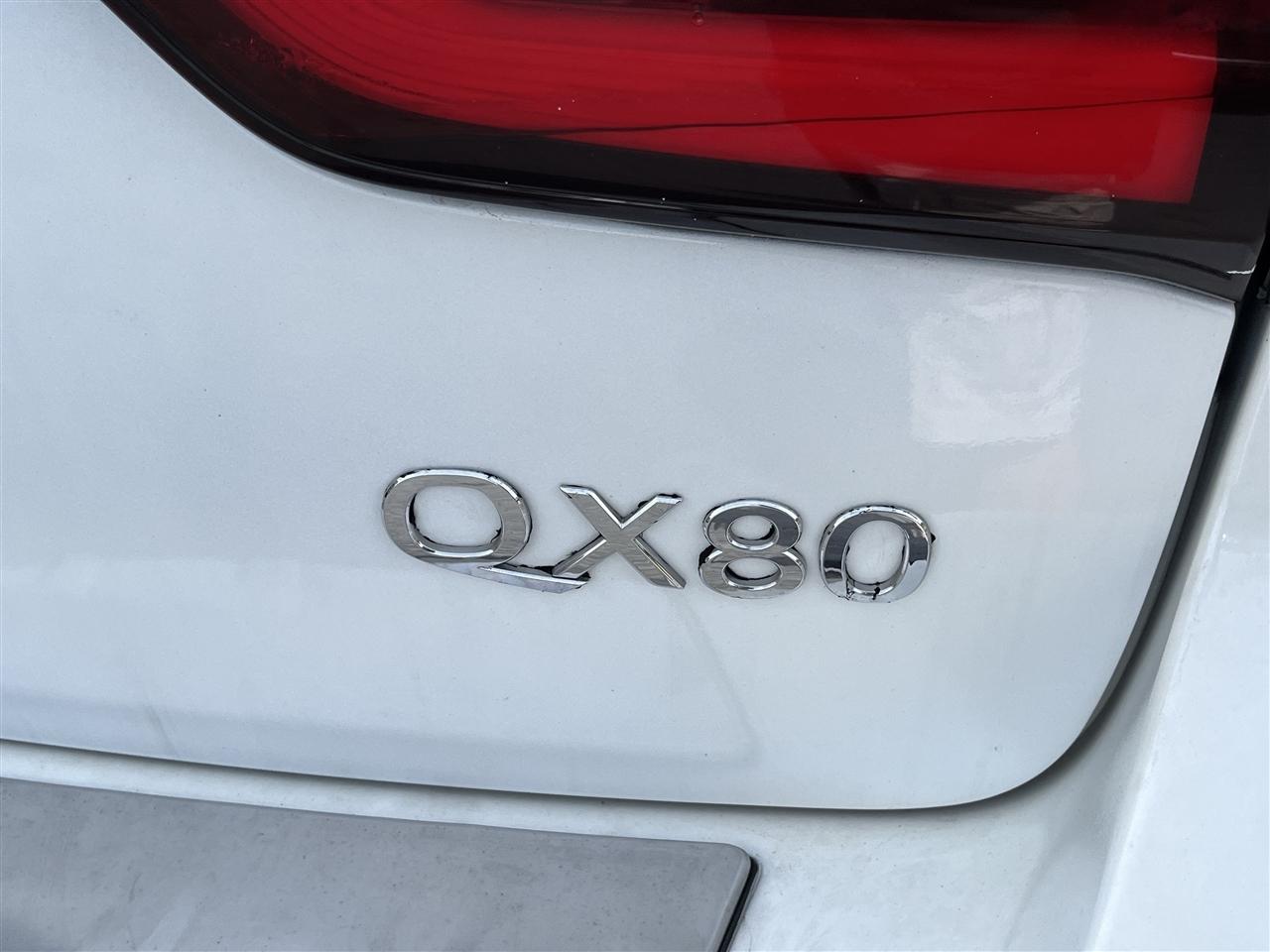 Infiniti QX80  2020
