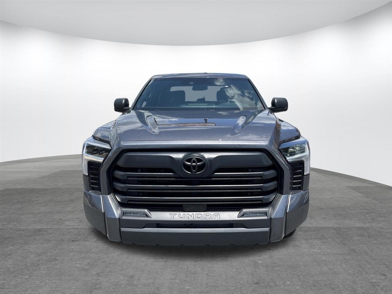Toyota Tundra 2WD  2025