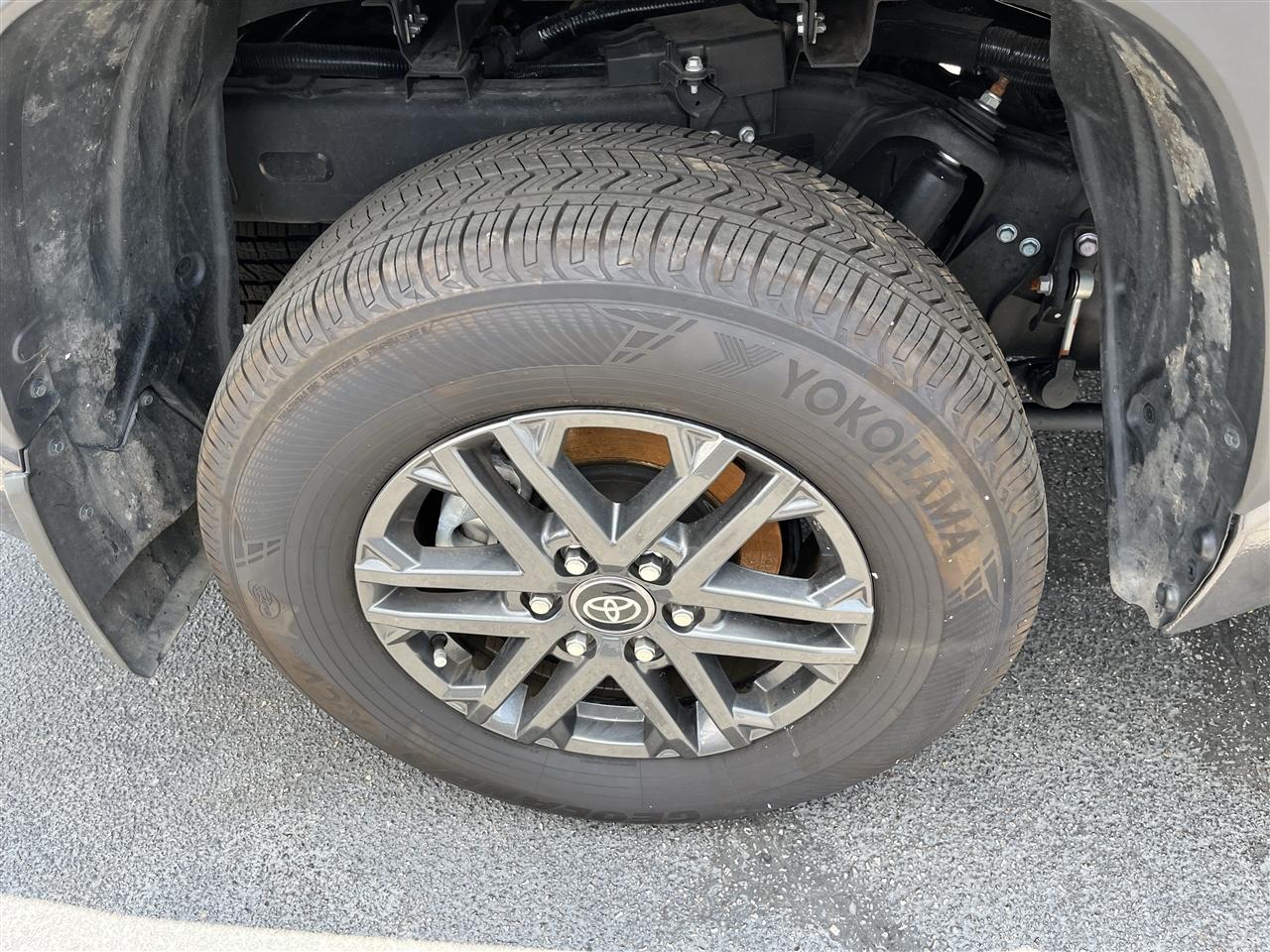 Toyota Tundra 2WD  2025