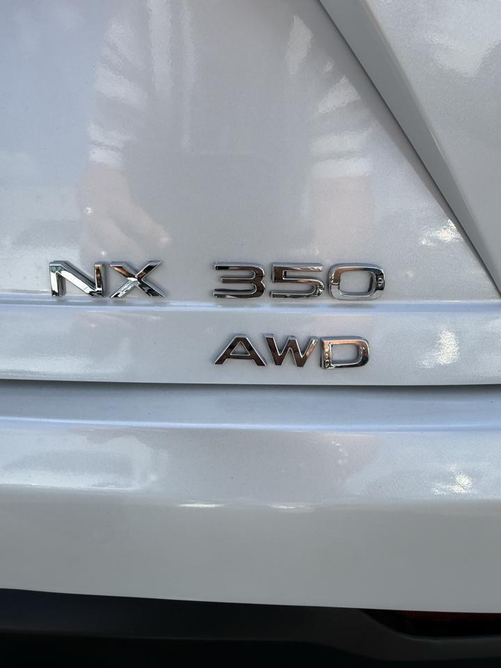 Lexus NX  2024