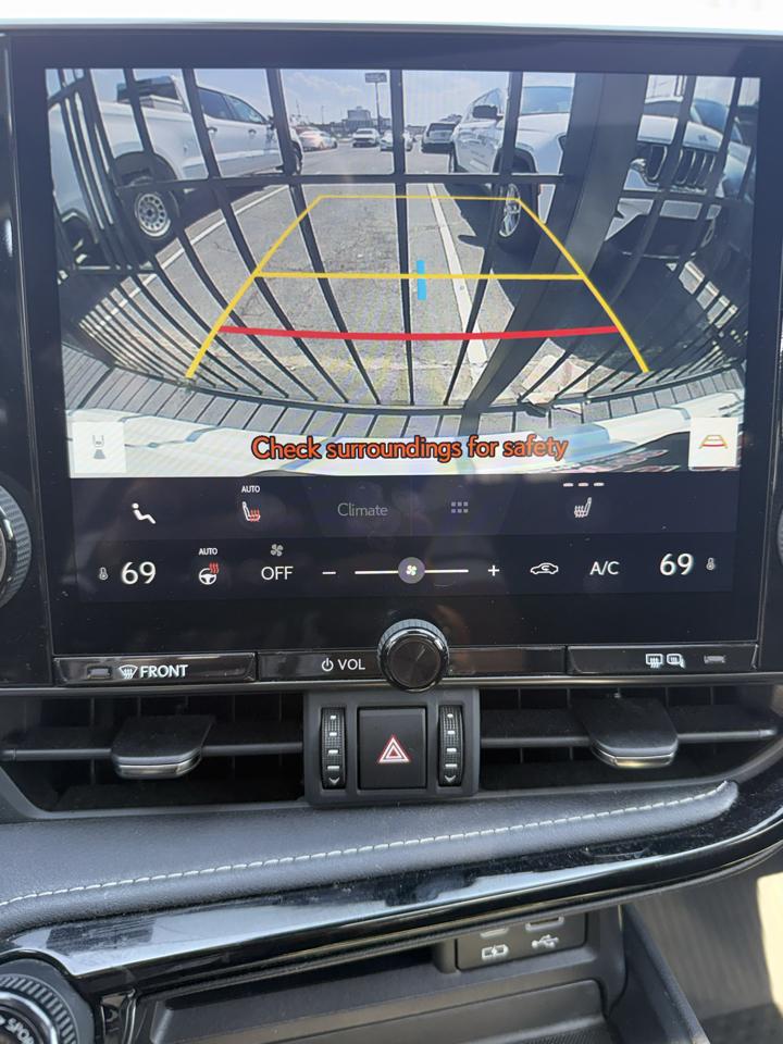 Lexus NX  2024