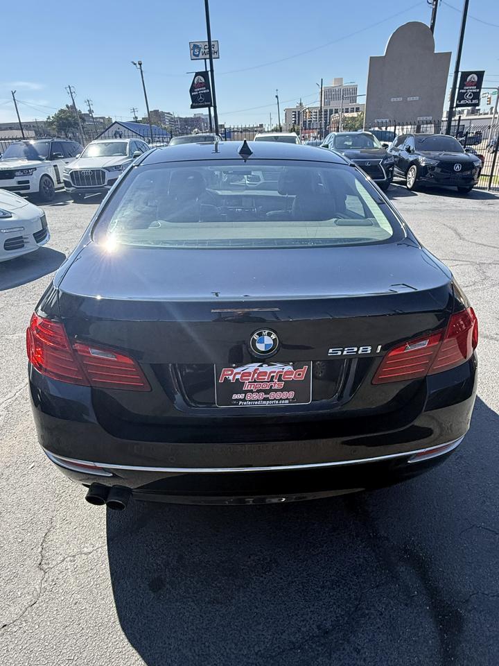 BMW 5 Series 528i 2015