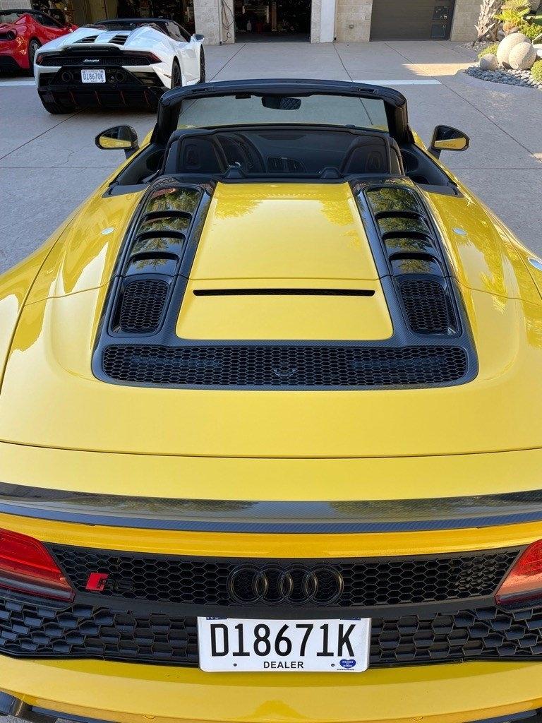 Audi R8 Spyder  2023