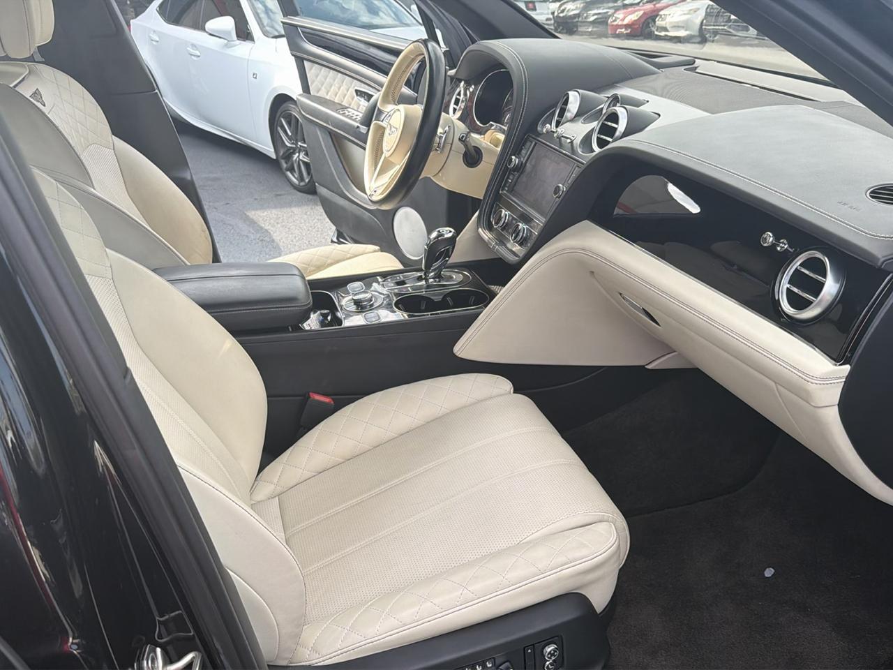Bentley Bentayga  2017