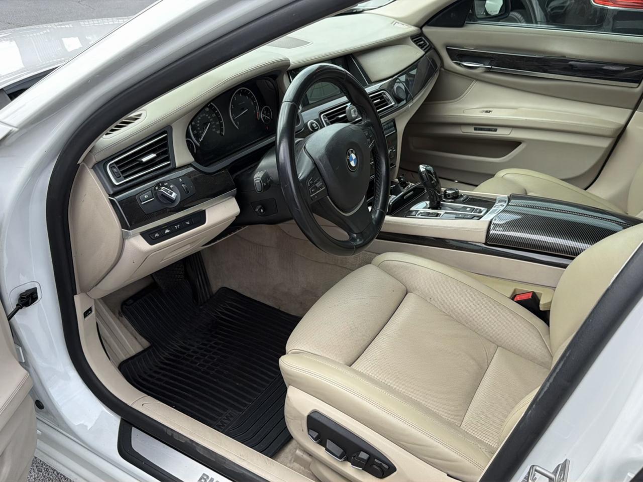 BMW 7 Series  2013