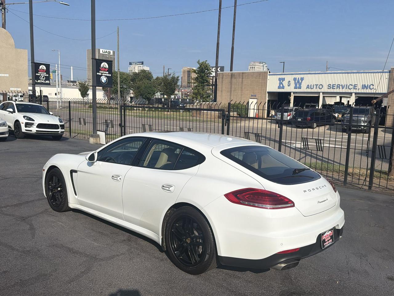 Porsche Panamera Base 2016