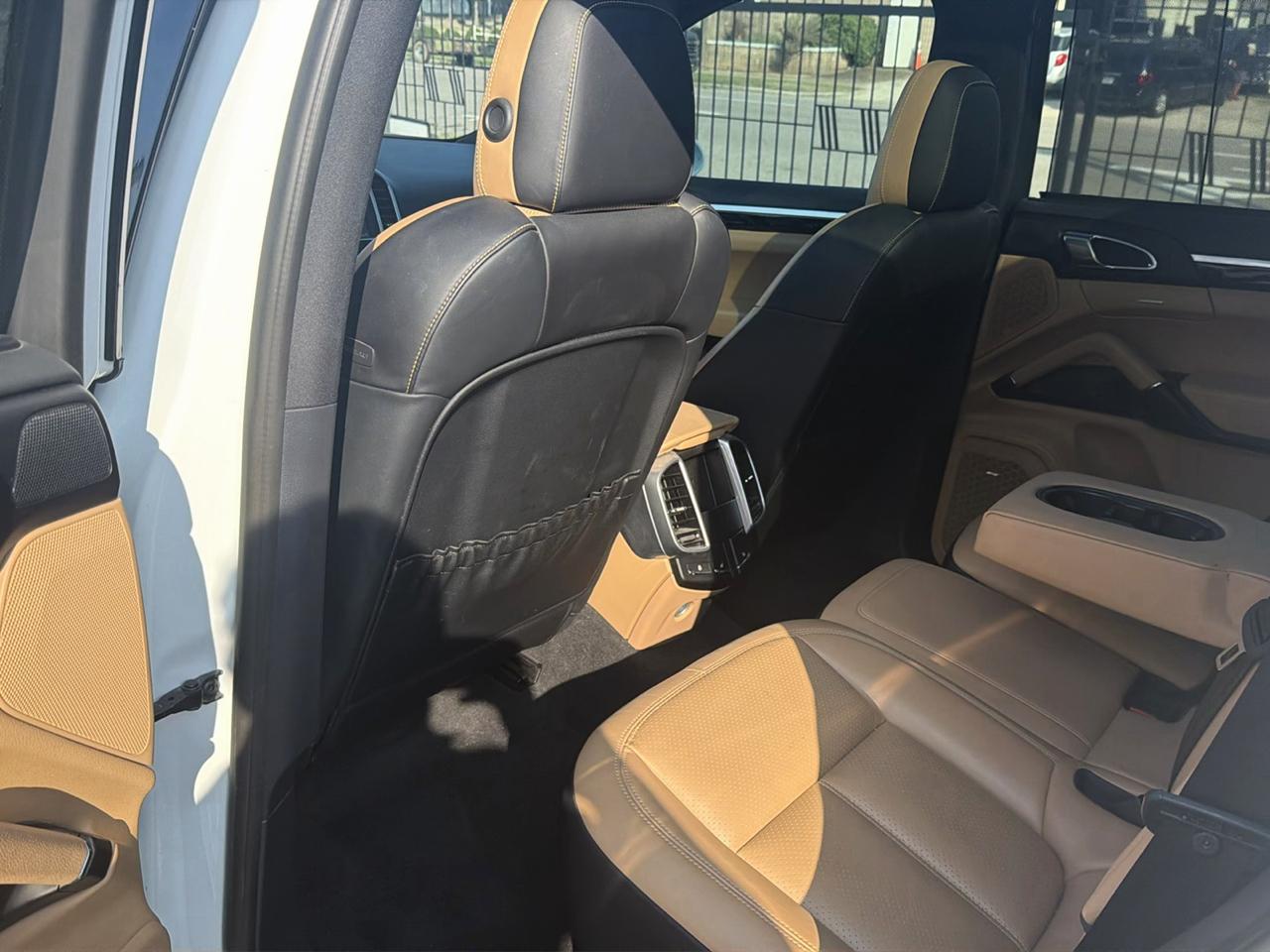 Porsche Cayenne  2016