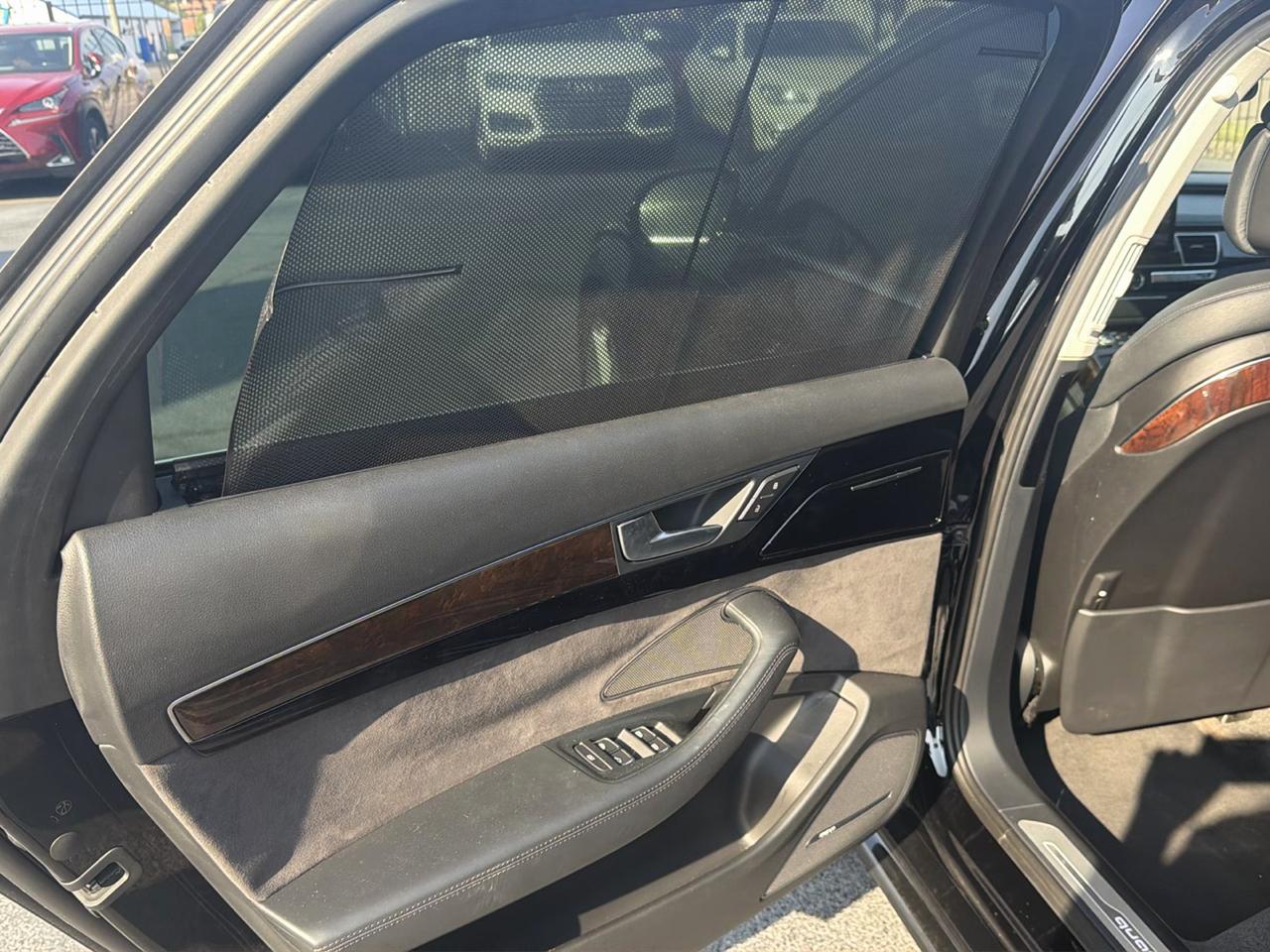 Audi A8 L  2018