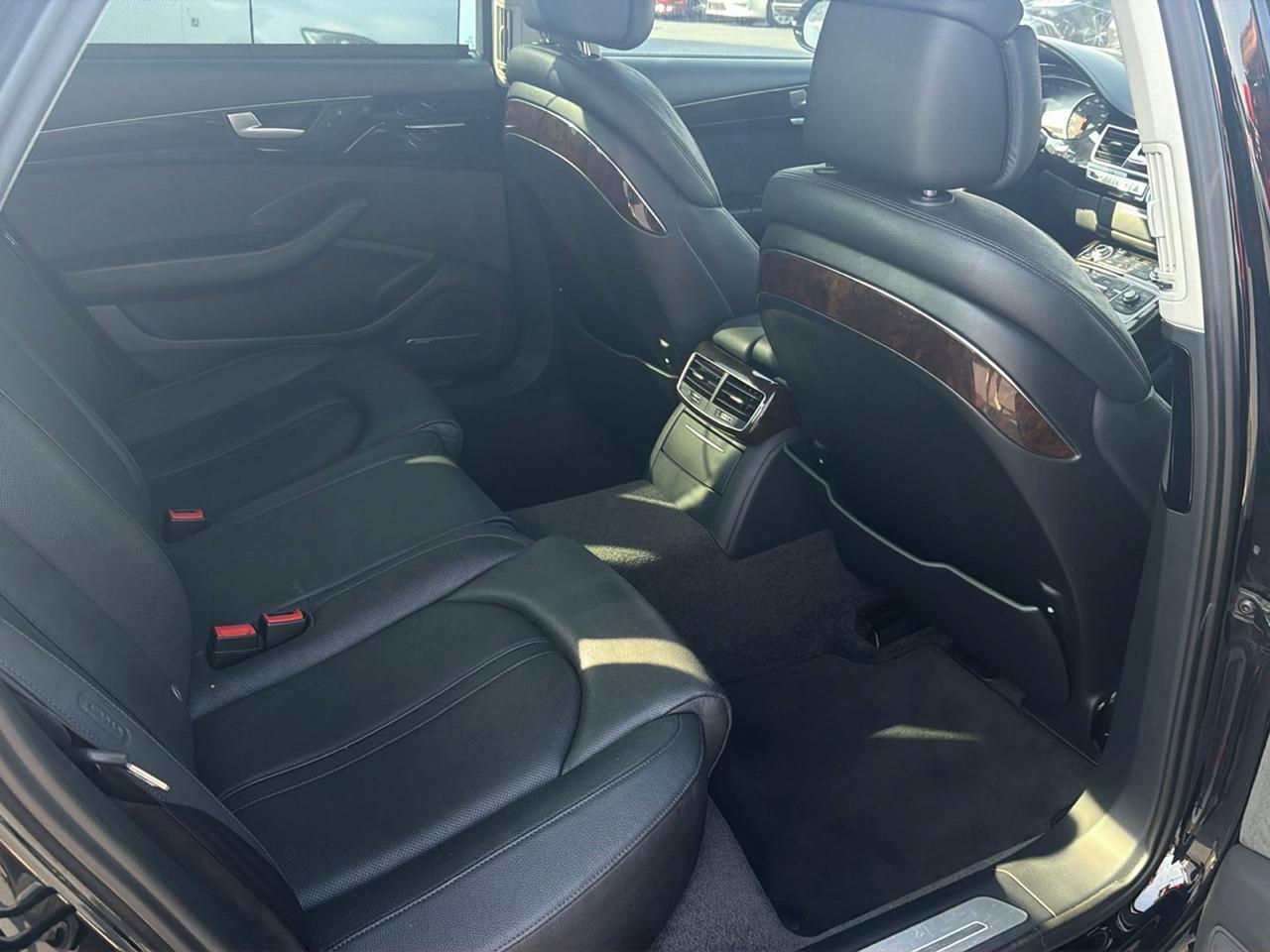 Audi A8 L  2018