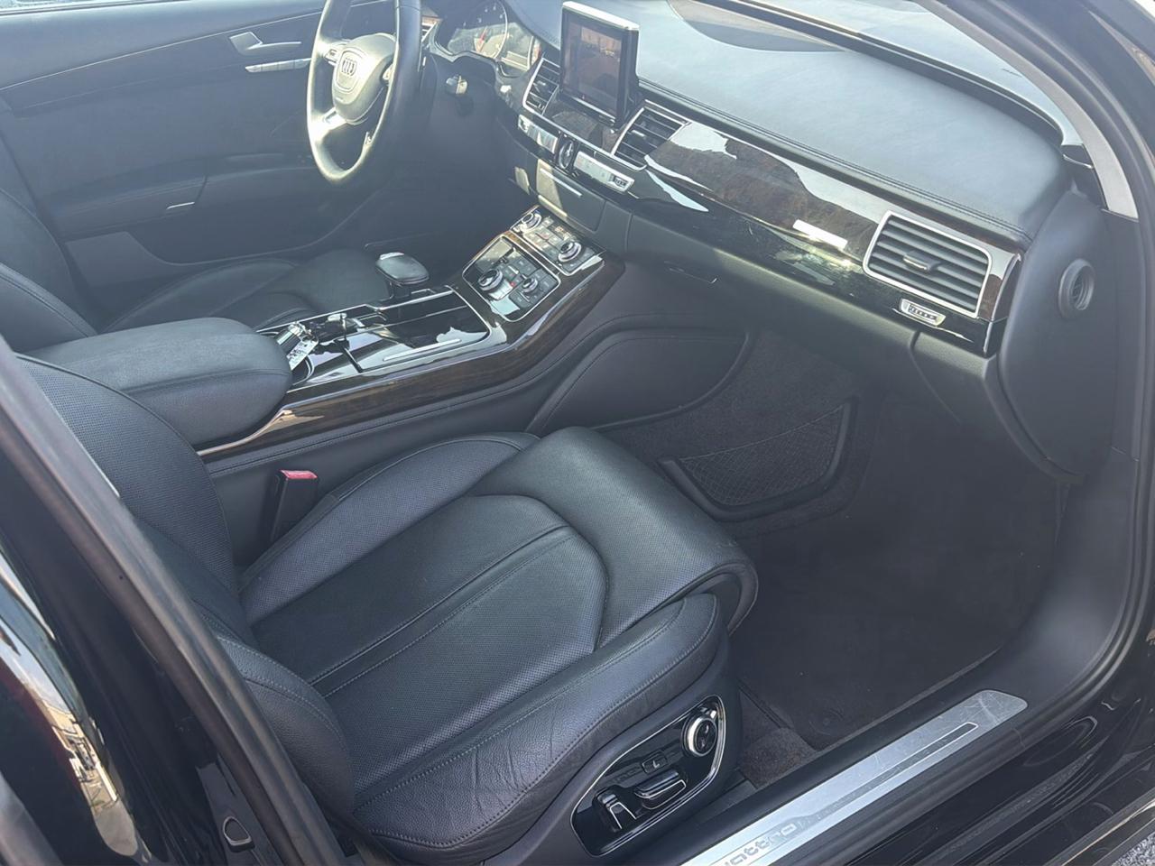 Audi A8 L  2018